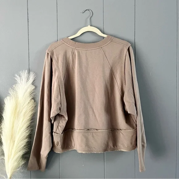 Free People Pullover Activewear Crewneck (SOLD ‼️) - Picture 3 of 4